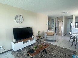 Ocean View 2 Bed 1 Bath 2 Parkings Pool