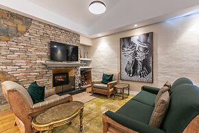 Bali and Eva Midlands