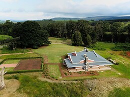 Bali and Eva Midlands