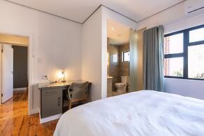 Bali and Eva Midlands