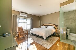 Bali and Eva Midlands