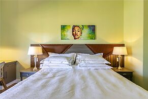 Bali and Eva Midlands