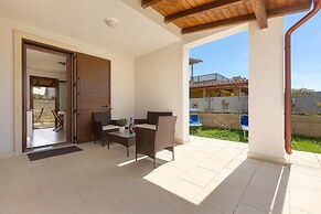 3844 Villetta Della Poesia by Barbarhouse