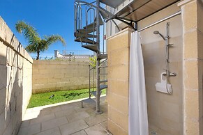 3844 Villetta Della Poesia by Barbarhouse