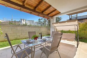 3844 Villetta Della Poesia by Barbarhouse