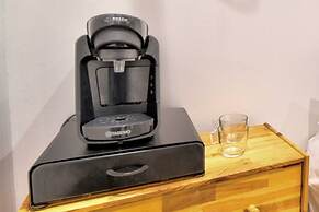 Cozy Guest Lodge With a Large Secluded Garden