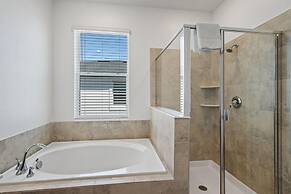 Beautiful Spacious 3-bed Condo Champions Gate