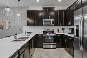 Beautiful Spacious 3-bed Condo Champions Gate