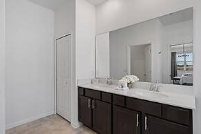 Beautiful Spacious 3-bed Condo Champions Gate