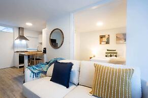 Lovely 1BR Apt in Bicton With Backyard and Parking