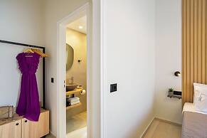 Eloque Simple living space