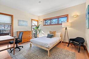 Urban Treehaus