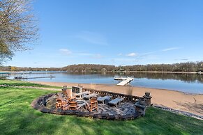 Maple Lake Chalet
