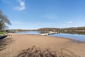 Maple Lake Chalet