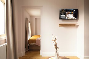 Bob W London Olympia