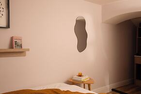 Bob W London Olympia