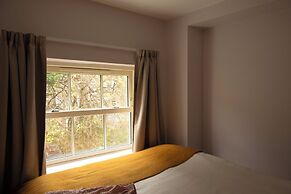 Bob W London Olympia