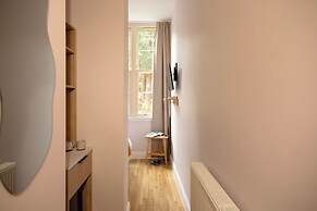 Bob W London Olympia