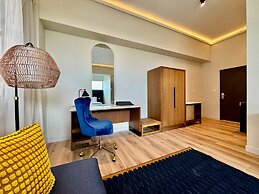 Metro Art Hotel