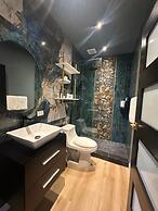 Metro Art Hotel