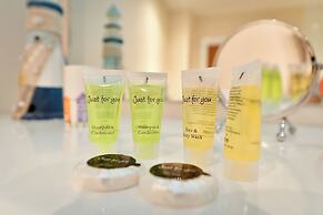 Just Stay Wales - Meridian Bay