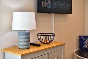 Just Stay Wales - Meridian Bay