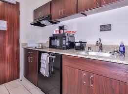 Cobblestone Hotel & Suites - Rhinelander