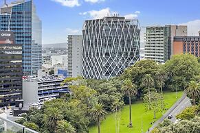 Urban Serenity near Albert Park