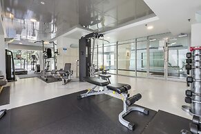 Urban Serenity near Albert Park