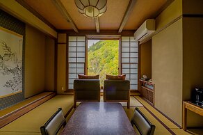 Shigakogen Milky Hot Spring Keikokunoyu