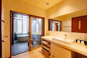 Shigakogen Milky Hot Spring Keikokunoyu