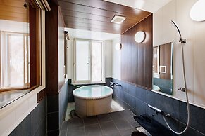 Shigakogen Milky Hot Spring Keikokunoyu