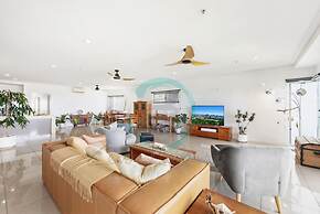 Coastal Oasis Panoramic Ocean View Pool BBQ