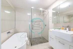 Coastal Oasis Panoramic Ocean View Pool BBQ