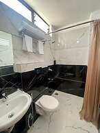 Hotel Mumbai House LIG Indore