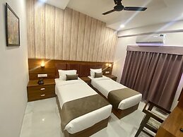 Hotel Mumbai House LIG Indore