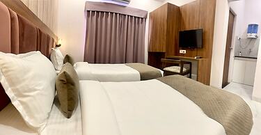 Hotel Mumbai House LIG Indore