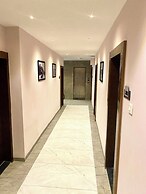 Hotel Mumbai House LIG Indore