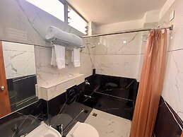 Hotel Mumbai House LIG Indore