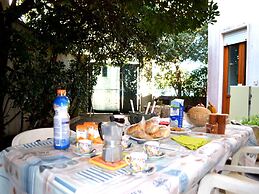 Villetta Carlotta Air-conditioned House on two Levels in San Foca