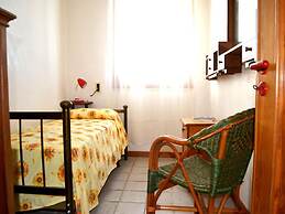 Villetta Carlotta Air-conditioned House on two Levels in San Foca