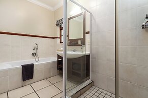 Noordhoek Village Hotel