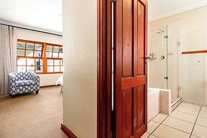 Noordhoek Village Hotel