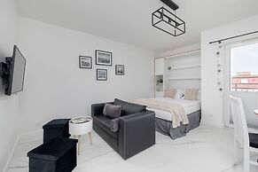 Plac Słowiański Świnoujście by Renters