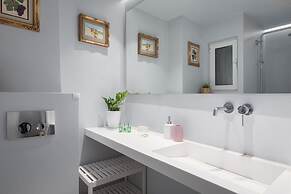 Acropolis Vibe Residence