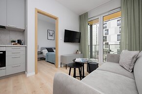 Apartment With Parking by Renters