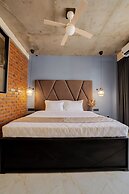 Limeshine - Airport Transit Hotel