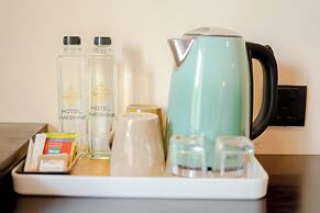 Limeshine - Airport Transit Hotel