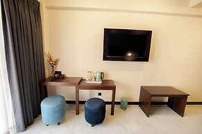 Limeshine - Airport Transit Hotel