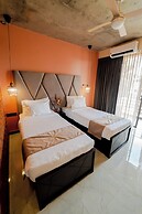 Limeshine - Airport Transit Hotel